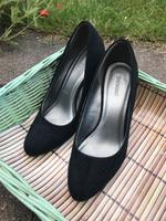 Wildleder-Pumps / Gr. 37 / schwarz-schlicht / Jugendweihe Berlin - Mahlsdorf Vorschau