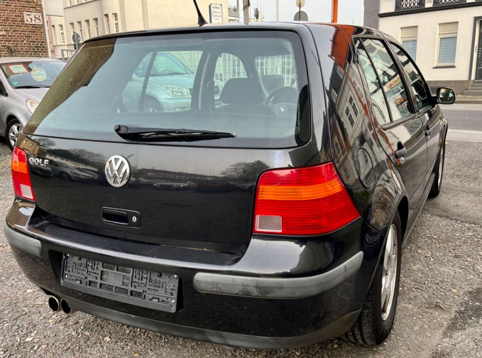 Volkswagen Golf 1.6 Comfortline KLIMA in Hilden