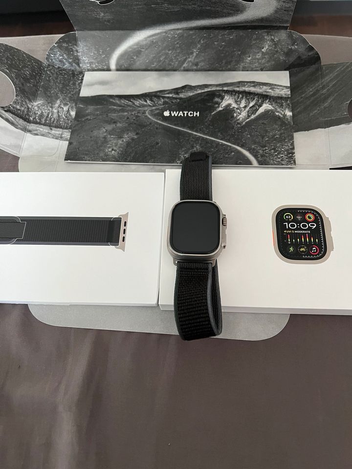 Apple Watch Ultra2 49mm GPS+Cellular Titan in Hamm