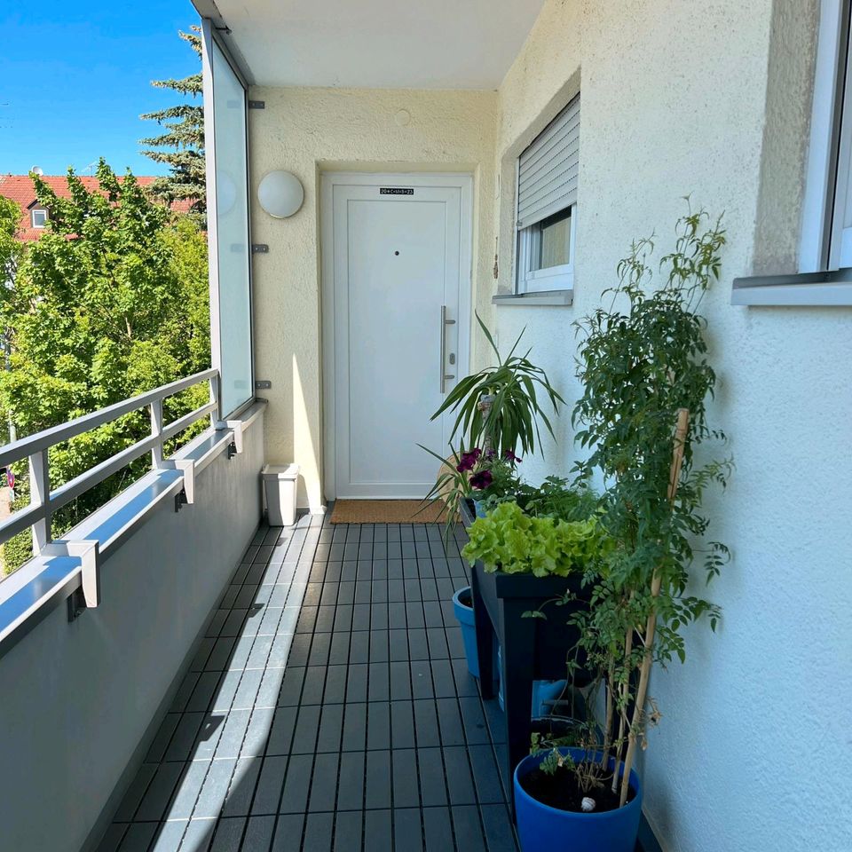 Provisionsfreie helle 2-Zimmer-Wohnung mit modernem Flair in Unterschleißheim