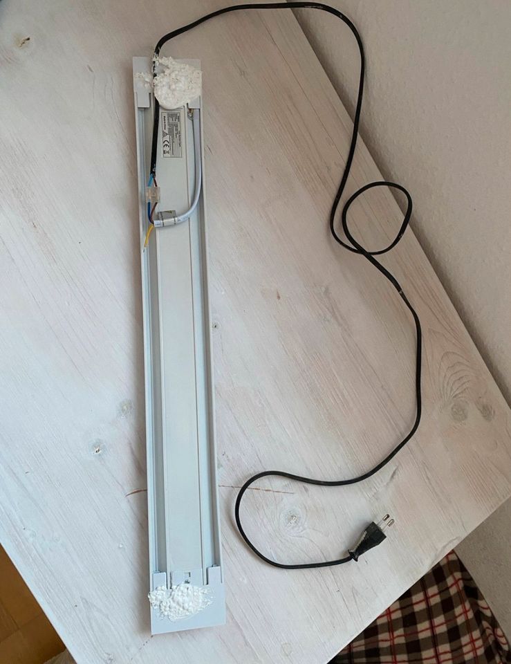 60cm LED Leuchtstoffröhre in Wachtendonk