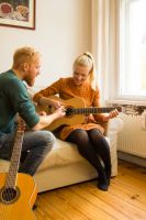 Gitarrenunterrich der rockt! Lerne Gitarre mobil bei dir zu Hause Brandenburg - Bernau Vorschau