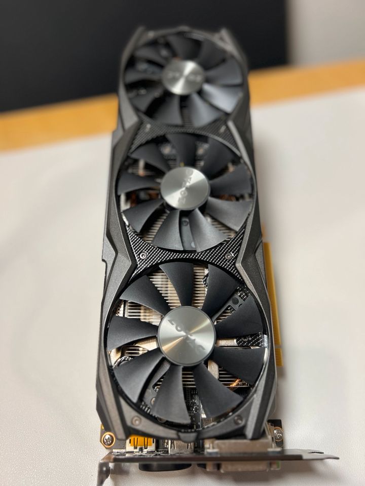 Zotac GeForce GTX 970 Amp! Extreme Core 4GB-DDR5 in Mülheim (Ruhr)