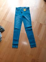 Jeans Gr 152 Mädchen Niedersachsen - Sande Vorschau