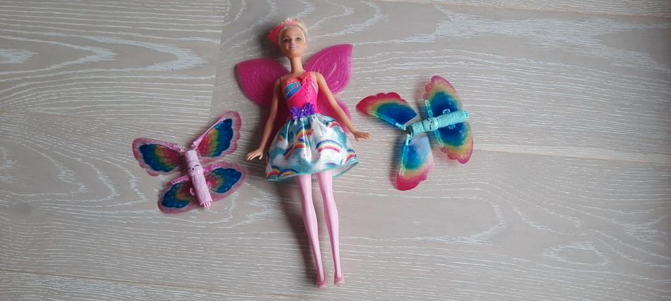Mattel Barbie Dreamtopia magische Flügel Fee Schmetterling in Münchweiler an der Rodalb