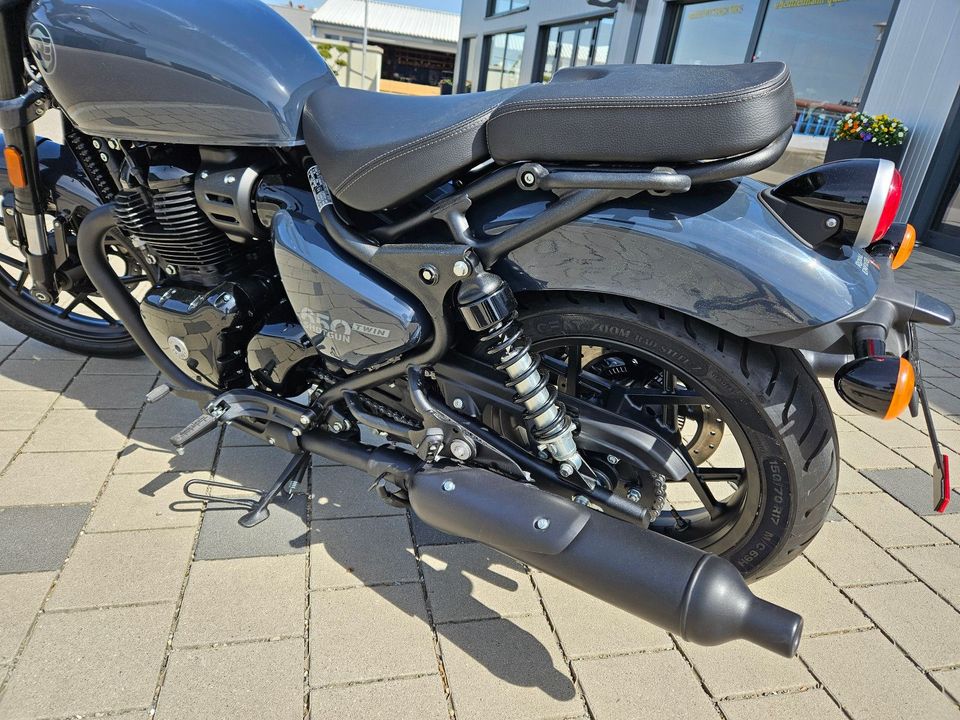 Royal Enfield Shotgun 650 Metal Grey in Hohentengen