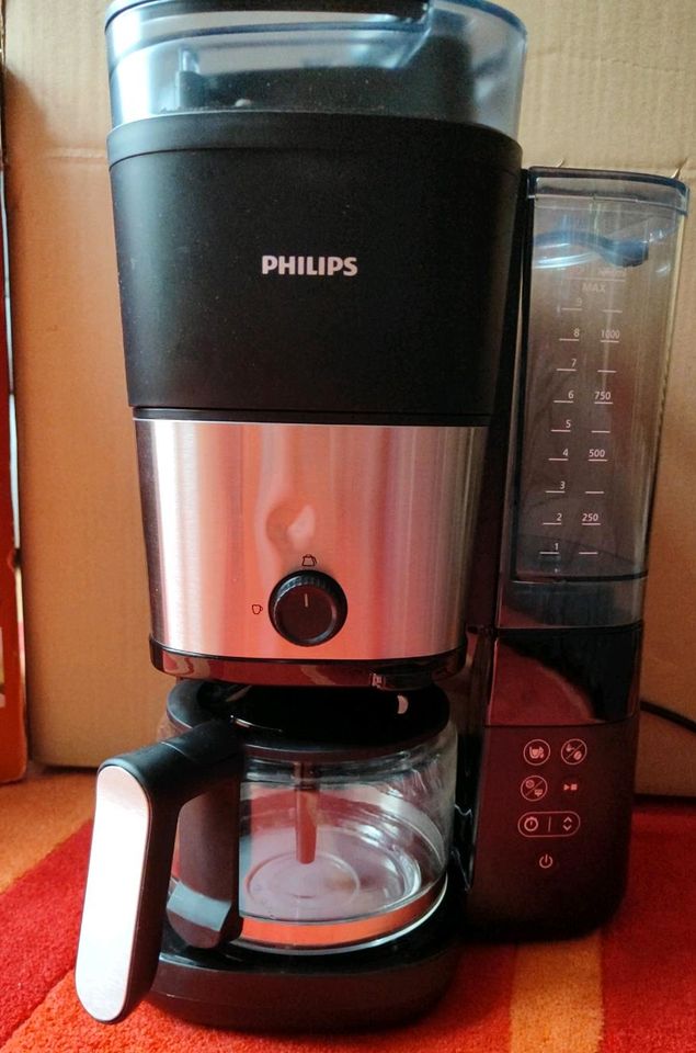 Philips Kaffeemaschine mit Mahlwerk HD7900 in Nürnberg (Mittelfr)