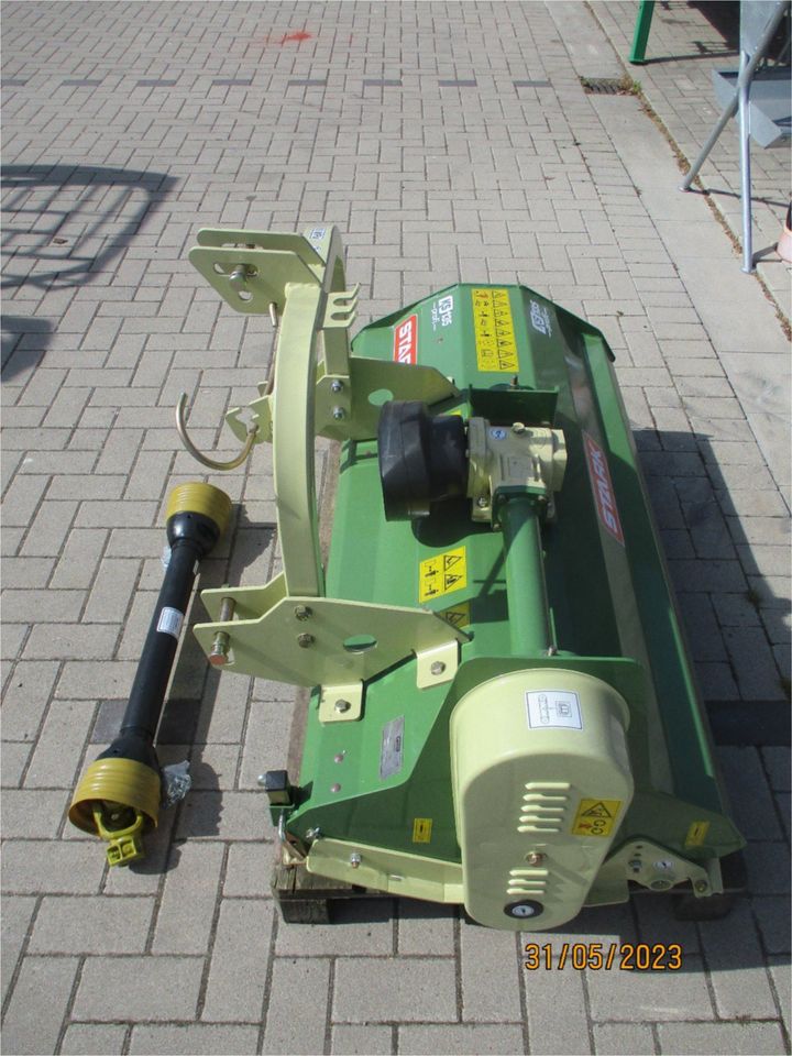 Stark Mulcher KS 135 Profi, KSH 135 Profi m. hydr. Seitenhub in Bassum