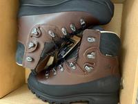 NEU Hanwag Alaska Pro Lady Gtx, Gr. 40, Wanderschuhe Wanderstiefe Hessen - Driedorf Vorschau