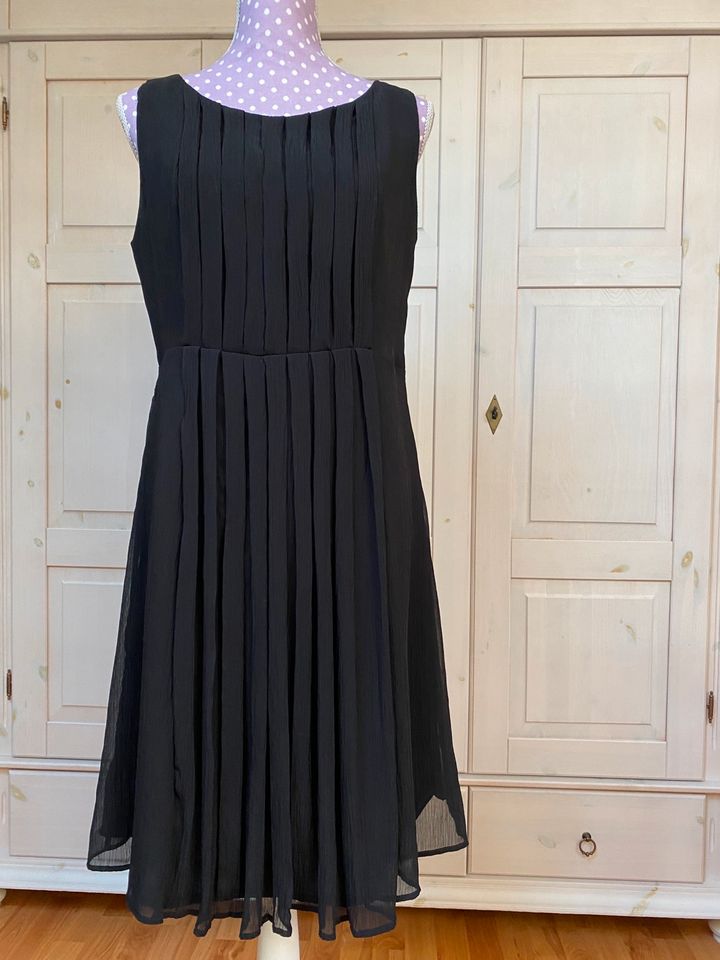 Kleid, Damen, schwarz, Manguun, Gr. 42 in Baden-Württemberg - Reutlingen |  eBay Kleinanzeigen ist jetzt Kleinanzeigen