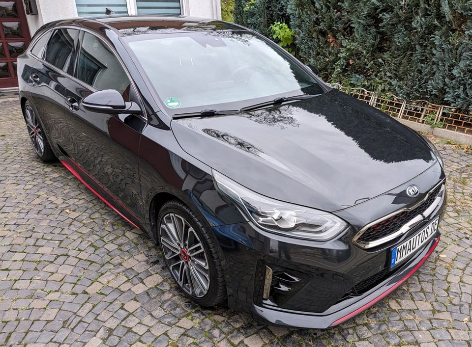 Kia ProCeed / pro_cee'd 1.6 T-GDI DCT7 OPF GT GARANTIE in Koblenz