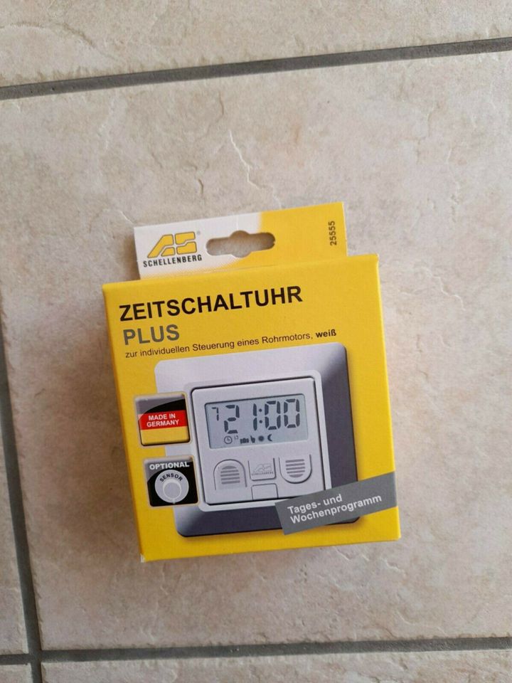 Zeitschaltuhr Plus weiß Schnellenberg Tages- + Wochenprogramm Neu in Wiehl