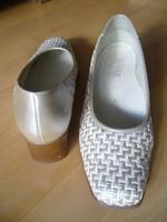 Elegante und sehr bequeme Pumps von Ara Schuhe Gr 38 München - Schwabing-West Vorschau