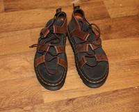 Nartilla dr martens herren sandalen Gr.43 Neu! Kr. München - Ottobrunn Vorschau