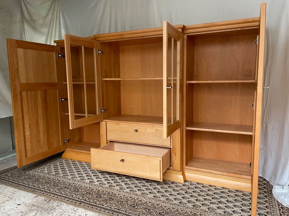 Wohnzimmer Vollholz Schrank in Wadern