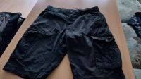 Jungen Shorts Größe 30, schwarz mit Taschen Sachsen - Chemnitz Vorschau