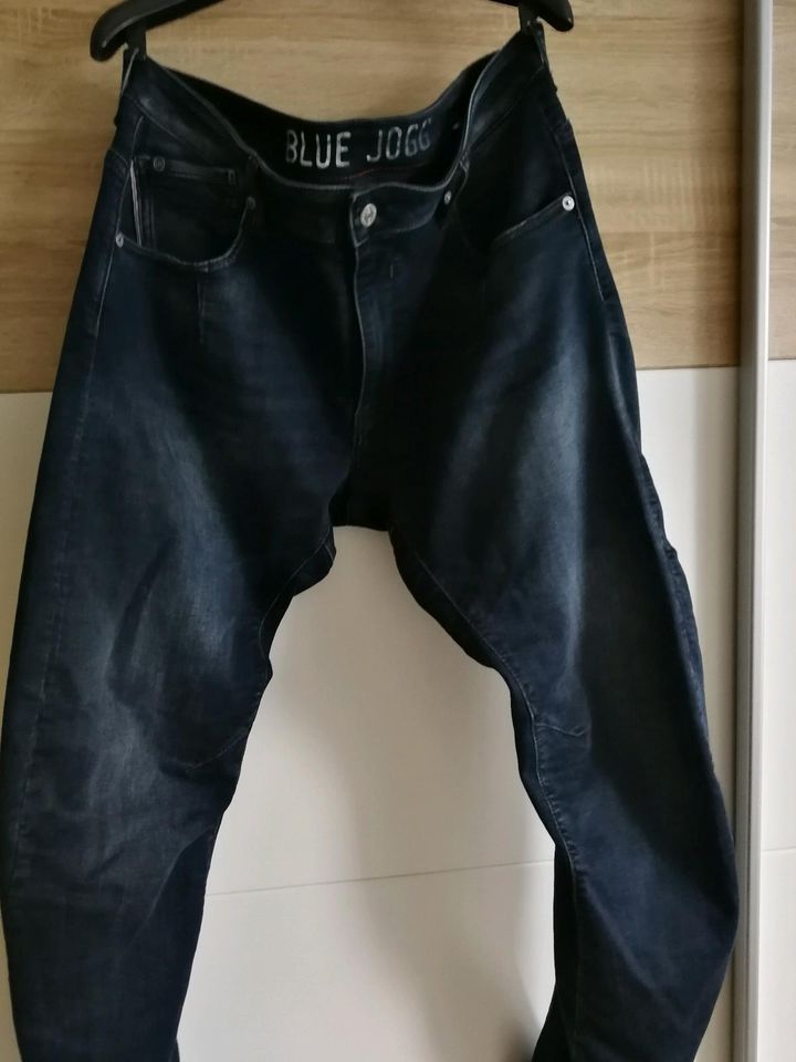 Herren-Jeans in Schorndorf