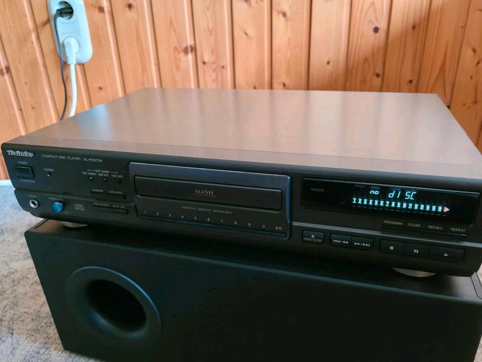 Technics CD Player in Holle