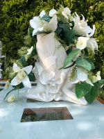 A. Santini Skulptur Vase Hochzeit Frauen mit Gesteck Lilien Brandenburg - Ketzin/Havel Vorschau