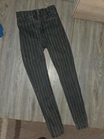 Röhrenjeans mit Streifen Brandenburg - Prenzlau Vorschau
