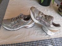 Asics Laufschuhe duomax Gel GEL-1110  40.5, US 9 Nordrhein-Westfalen - Paderborn Vorschau