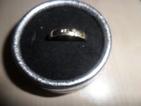 Ring Gold 333er gold 3 weiße Steine Gr.18 Sachsen - Hoyerswerda Vorschau