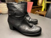 Gabor Stiefeletten Größe 7,5 Hessen - Dietzenbach Vorschau