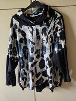 Schwarzer Pullover mit Kaputze von Tredy Gr. 5 (50/52) Dortmund - Mengede Vorschau
