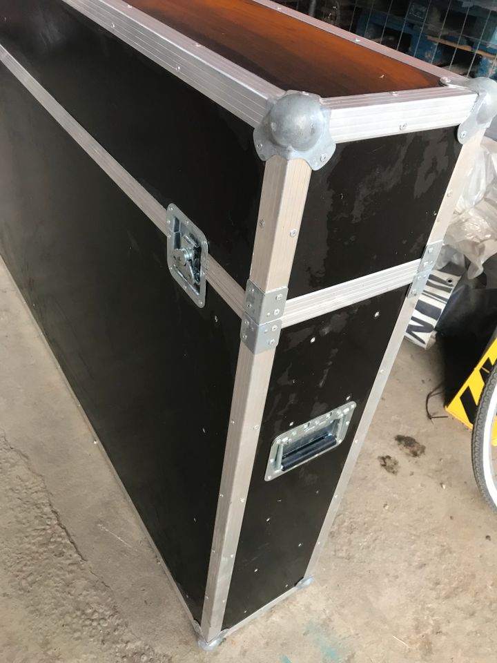 Case Box für Monitor TV oder ähnlich Flightcase Transportcase in Gräfenhainichen