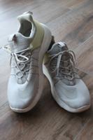 beige "NIKE" - Schuhe Hessen - Buseck Vorschau