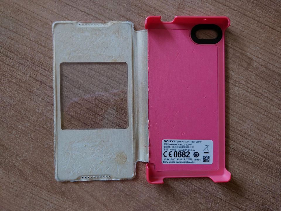 Sony Style Cover Window SCR44 für Xperia Z5 Compact Pink in Metterich