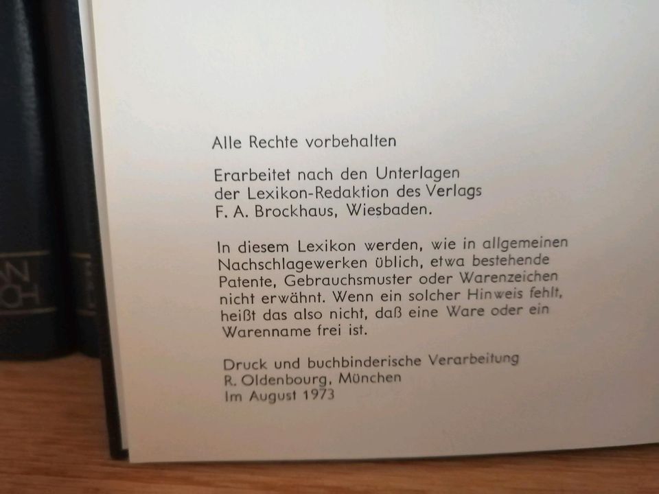 Lexikon-Reihe aus den 1970iger Jahren in Wesel