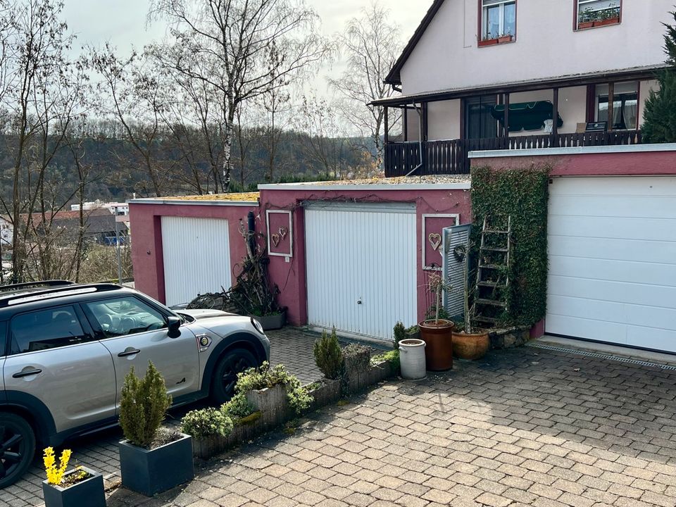 Roigheim - gepflegte 3-Zimmer Wohnung mit Balkon, Terrasse und Garage in Roigheim