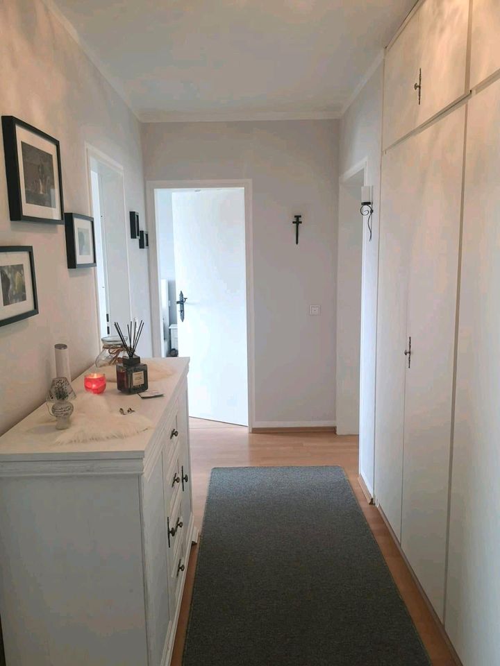 2 Zimmer Wohnung 66qm, Balkon, Stellplatz, Garage - Vermietet in Burscheid