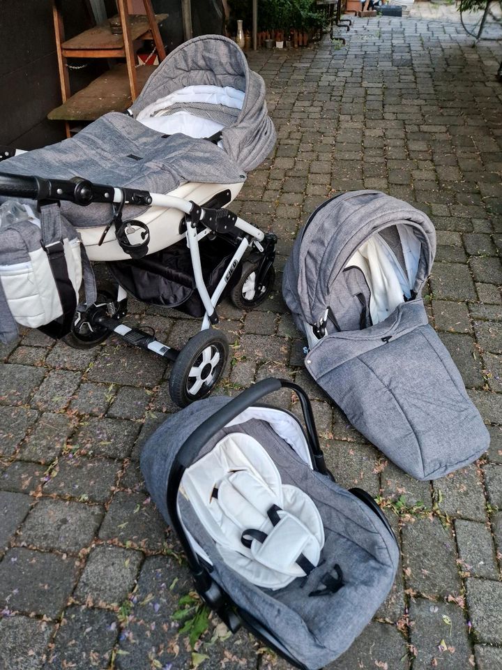 Kinderwagen 3in1 in Gladbeck