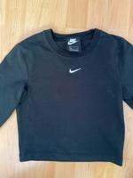 Kurzes Shirt Nike Gr. 36 S schwarz München - Pasing-Obermenzing Vorschau