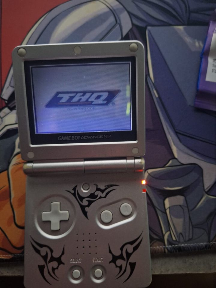 Gameboy Advance SP Silber + 13 Spiele in Neunkirchen