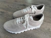 Tamaris Sneaker Größe 39 Grau „Neu“ Niedersachsen - Ganderkesee Vorschau