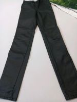 Verkaufe eine Lederhose in schwarz ungetragen Niedersachsen - Berumbur Vorschau