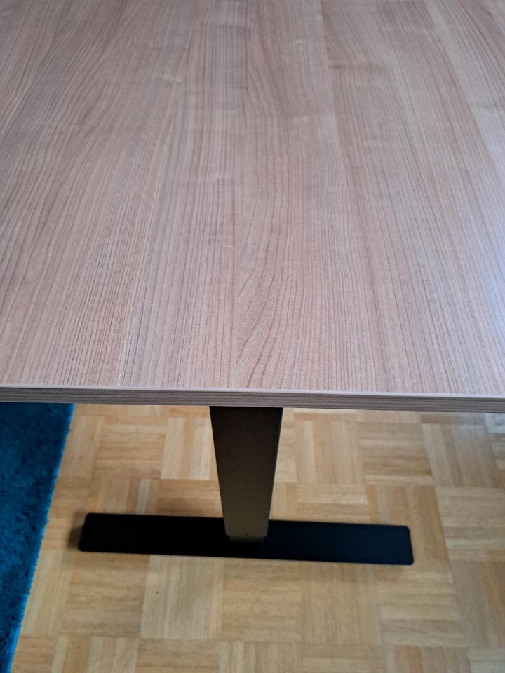 Schreibtisch manuell höhenverstellbar, 160x80 cm in Hamburg