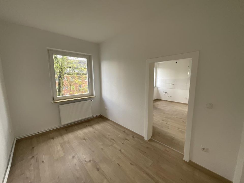 Sanierte 3-Zimmer-Wohnung mit Dusche in Wilhelmshaven City zu sofort! in Wilhelmshaven