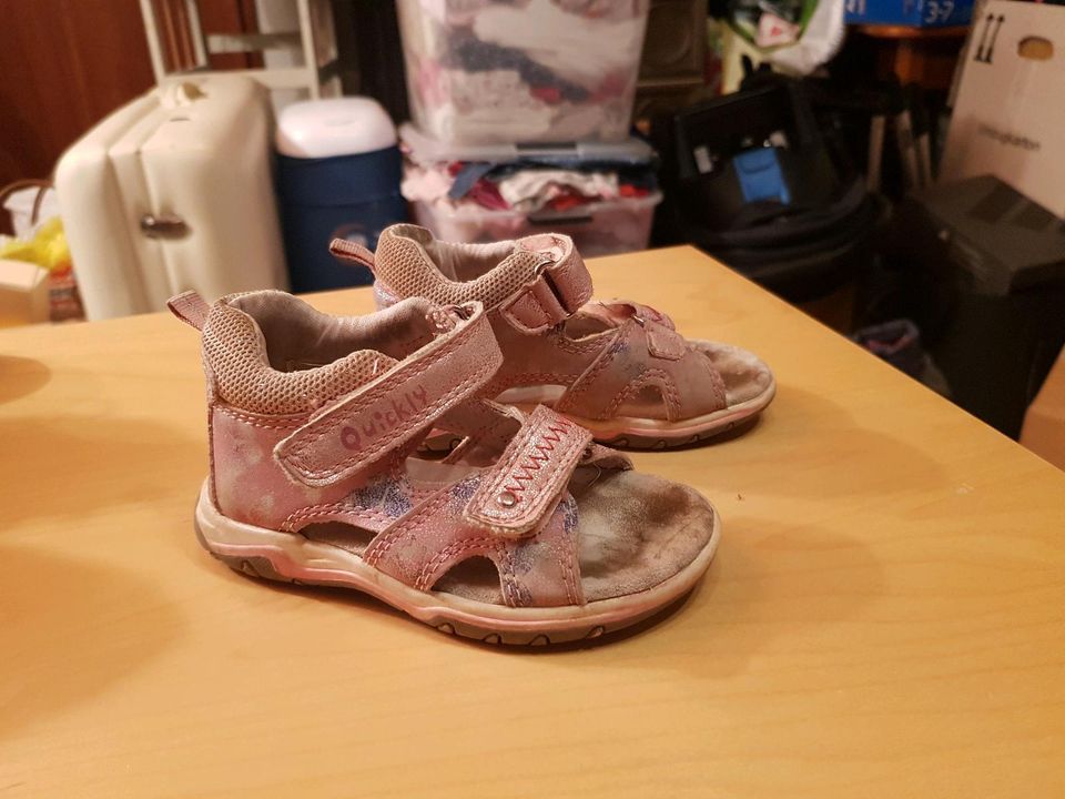 Sandalen für Mädchen in Größe 22 in Baden-Württemberg - Mühlacker |  Gebrauchte Kinderschuhe Größe 22 kaufen | eBay Kleinanzeigen ist jetzt  Kleinanzeigen