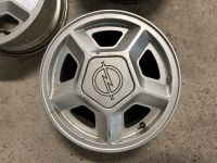 Opel GM Alufelgen 5 Stück 6x14 et30 Nordrhein-Westfalen - Meerbusch Vorschau