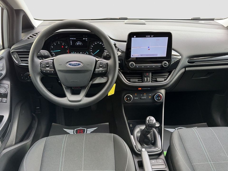 Ford Fiesta Cool & Connect SPUR/NAVI/PDC/CARPLAY/EU6 in Osterholz-Scharmbeck