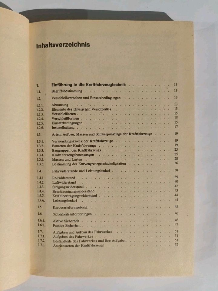 DDR- Lehrbuch ,, Kfz-Fahrwerk " in Rostock