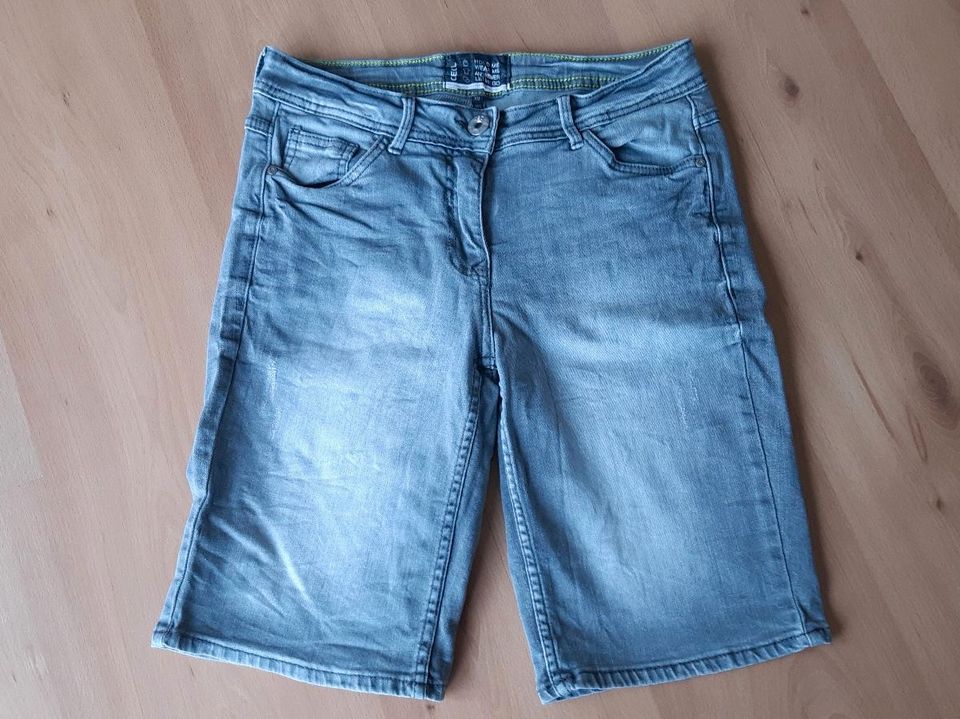 CECIL Jeans Shorts Scarlett Gr. 29 in Mühlheim am Main