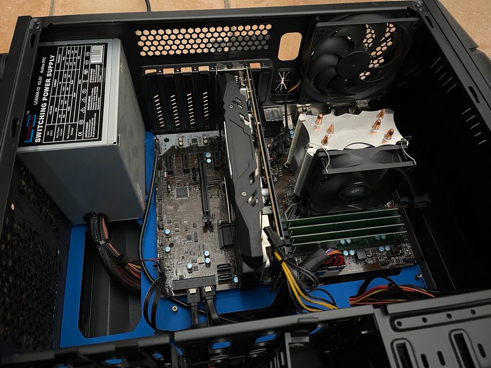 Desktop PC Gamer I5 -6500, RAM 32 Gb,SSD 120 Gb, RX480 8 gb in München