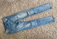 H&M Jeans super skinny Gr 30/32 Bayern - Würzburg Vorschau