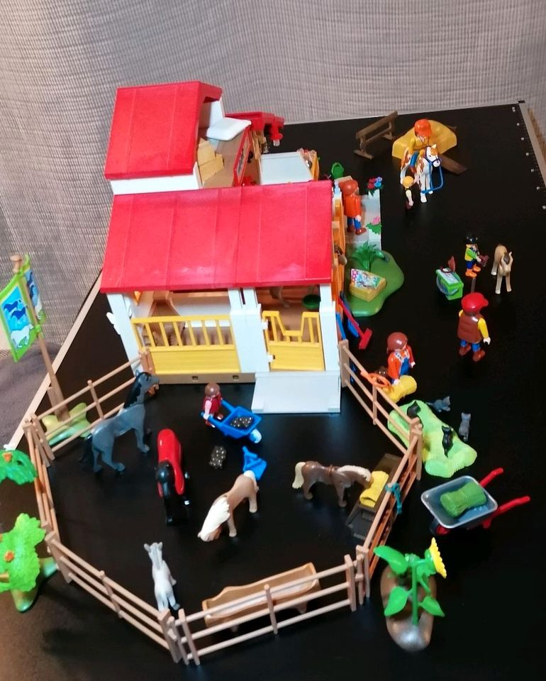 Playmobil 4190 "Reiterhof" mit viel Zubehör in Wettringen