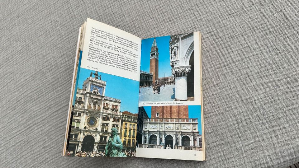 Alter Reiseführer "Ferien in Venedig" aus dem Jahr 1984 in Magdeburg